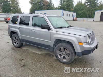 Czwarte zdjęcie samochodu z boku: 2016 JEEP PATRIOT SPORT VIN:1C4NJPBA8GD763307 - miniatura