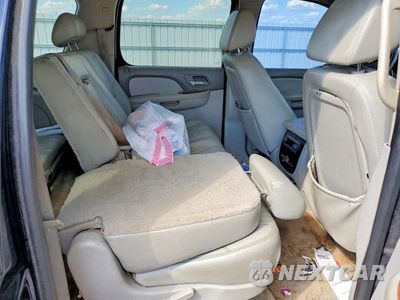 Zdjęcie 11 z 13 samochodu: 2007 CHEVROLET SUBURBAN K2500 VIN:3GNGK26K27G264721 - miniatura