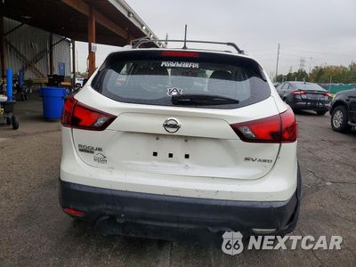 Zdjęcie 6 z 12 samochodu: 2018 NISSAN ROGUE SPORT SV VIN:JN1BJ1CR5JW292705 - miniatura