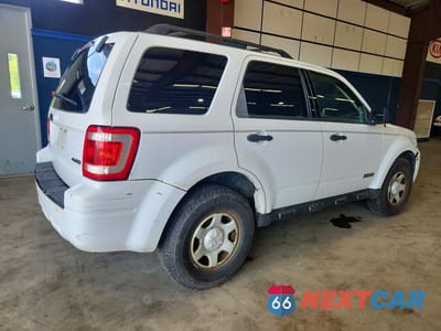 Trzecie zdjęcie samochodu z tyłu: 2008 FORD ESCAPE XLS VIN:1FMCU92Z18KB15946 - miniatura