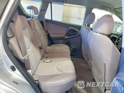 Zdjęcie 11 z 13 samochodu: 2006 TOYOTA RAV4 BASE VIN:JTMZD33VX66010609 - miniatura