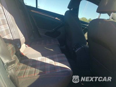 Zdjęcie 10 z 12 samochodu: 2015 VOLKSWAGEN GTI VIN:3VW4T7AUXFM009200 - miniatura
