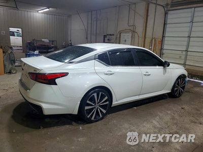 Trzecie zdjęcie samochodu z tyłu: 2019 NISSAN ALTIMA SR VIN:1N4BL4CV0KC182417 - miniatura