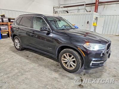 Czwarte zdjęcie samochodu z boku: 2015 BMW X5 XDRIVE35I VIN:5UXKR0C56F0P12641 - miniatura