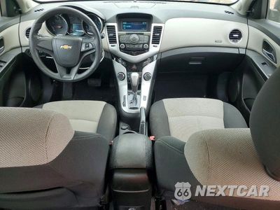 Zdjęcie 8 z 12 samochodu: 2011 CHEVROLET CRUZE LS VIN:1G1PC5SH7B7154732 - miniatura
