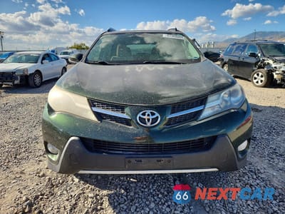 Piąte zdjęcie samochodu w środku: 2013 TOYOTA RAV4 XLE VIN:JTMRFREV4D5024826 - miniatura