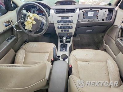 Zdjęcie 8 z 12 samochodu: 2010 FORD FOCUS SEL VIN:1FAHP3HN6AW220280 - miniatura