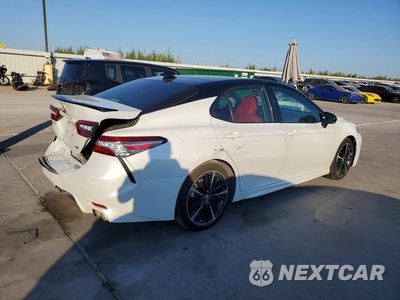 Trzecie zdjęcie samochodu z tyłu: 2018 TOYOTA CAMRY XSE V6 VIN:4T1BZ1HK7JU014896 - miniatura