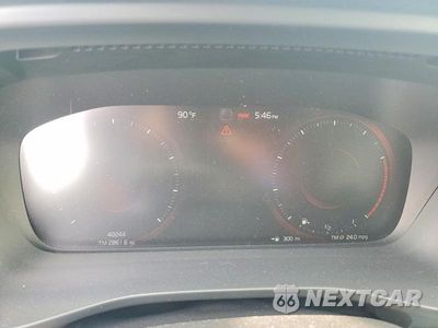 Zdjęcie 9 z 14 samochodu: 2022 VOLVO XC40 T5 MOMENTUM VIN:YV4162UK8N2645434 - miniatura