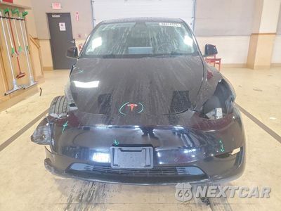 Piąte zdjęcie samochodu w środku: 2022 TESLA MODEL Y VIN:7SAYGAEE1NF379367 - miniatura