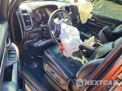 Zdjęcie 8 z 12 samochodu: 2023 RAM 3500 LARAMIE VIN:3C63RRJLXPG585554 - miniatura