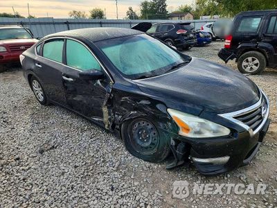 Czwarte zdjęcie samochodu z boku: 2015 NISSAN ALTIMA 2.5 S VIN:1N4AL3AP0FN339903 - miniatura