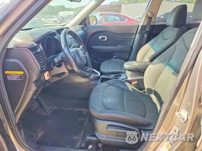 Zdjęcie 7 z 12 samochodu: 2018 KIA SOUL BASE VIN:KNDJN2A2XJ7578701 - miniatura