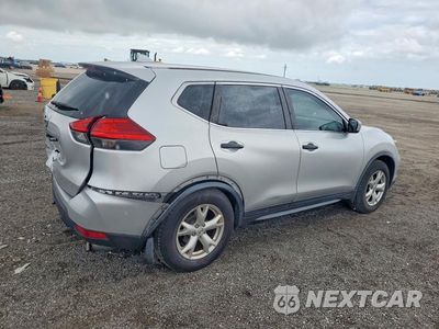 Trzecie zdjęcie samochodu z tyłu: 2017 NISSAN ROGUE S VIN:JN8AT2MT0HW383723 - miniatura