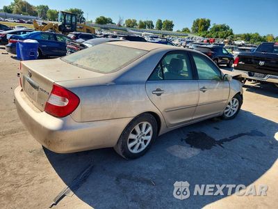 Trzecie zdjęcie samochodu z tyłu: 2002 TOYOTA CAMRY XLE V6 VIN:4T1BF30K42U524186 - miniatura