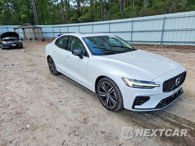 Czwarte zdjęcie samochodu z boku: 2021 VOLVO S60 T8 RECHARGE R-DESIGN VIN:7JRBR0FZ2MG103472 - miniatura