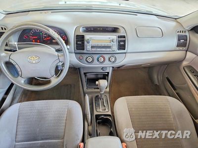Zdjęcie 8 z 13 samochodu: 2006 TOYOTA CAMRY STANDARD VIN:4T1BE32K26U737126 - miniatura