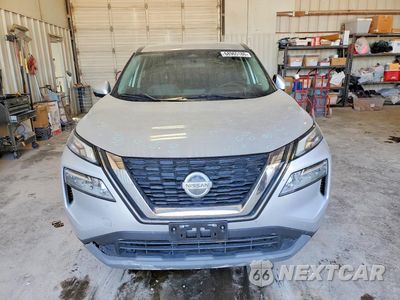 Piąte zdjęcie samochodu w środku: 2021 NISSAN ROGUE SV VIN:5N1AT3BA1MC740241 - miniatura