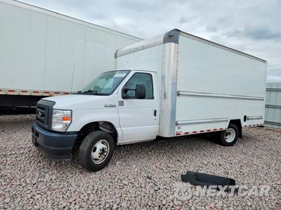 2022 FORD E350 BOX TRUCK 1FDWE3FN3NDC03606 - główne zdjęcie licytacji z USA - miniatura