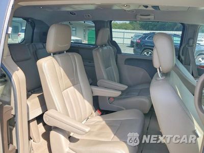 Zdjęcie 11 z 13 samochodu: 2015 CHRYSLER TOWN & COUNTRY TOURING VIN:2C4RC1BG6FR513802 - miniatura