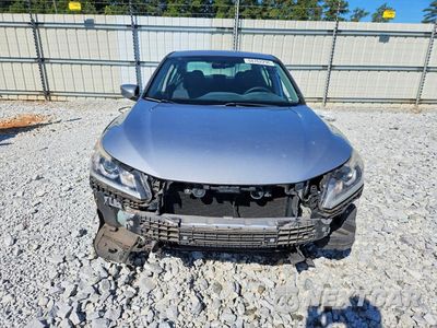 Piąte zdjęcie samochodu w środku: 2017 HONDA ACCORD LX VIN:1HGCR2F37HA246681 - miniatura