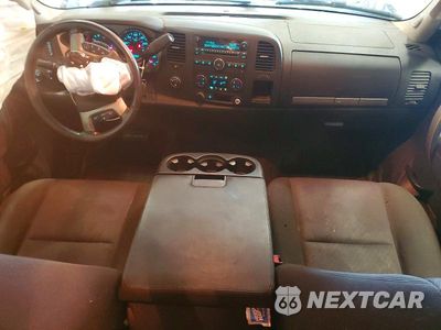 Zdjęcie 8 z 12 samochodu: 2011 CHEVROLET SILVERADO K1500 LT VIN:1GCRKSE33BZ278471 - miniatura