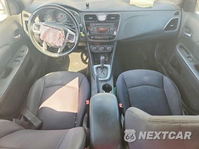 Zdjęcie 8 z 12 samochodu: 2013 CHRYSLER 200 TOURING VIN:1C3CCBBG2DN744299 - miniatura