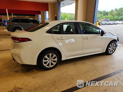 Trzecie zdjęcie samochodu z tyłu: 2025 TOYOTA COROLLA LE VIN:5YFB4MDE9SP302454 - miniatura