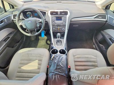 Zdjęcie 8 z 12 samochodu: 2013 FORD FUSION S VIN:3FA6P0G73DR127989 - miniatura