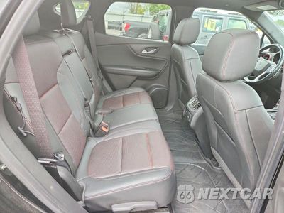 Zdjęcie 11 z 13 samochodu: 2020 CHEVROLET BLAZER RS VIN:3GNKBKRS1LS629029 - miniatura