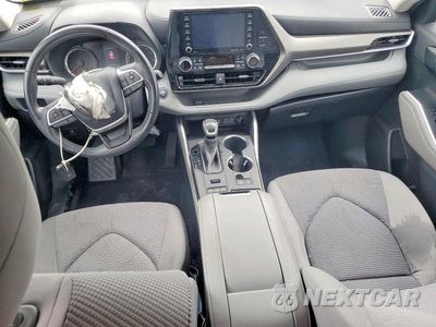 Zdjęcie 8 z 14 samochodu: 2022 TOYOTA HIGHLANDER LE VIN:5TDBZRBH9NS223082 - miniatura