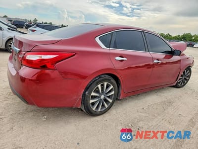 Trzecie zdjęcie samochodu z tyłu: 2017 NISSAN ALTIMA 2.5 S VIN:1N4AL3AP1HN308405 - miniatura