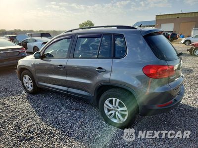 Drugie zdjęcie samochodu z przodu: 2016 VOLKSWAGEN TIGUAN S VIN:WVGBV7AXXGW582139 - miniatura