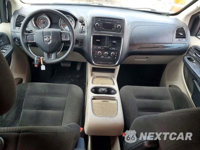 Zdjęcie 8 z 13 samochodu: 2016 DODGE GRAND CARAVAN SXT VIN:2C4RDGCG2GR311930 - miniatura