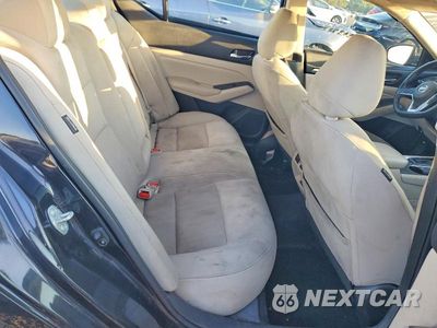 Zdjęcie 10 z 12 samochodu: 2019 NISSAN ALTIMA SV VIN:1N4BL4DV4KC117827 - miniatura