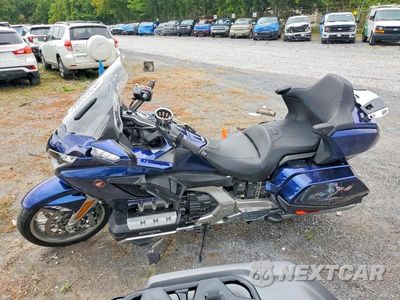 Trzecie zdjęcie samochodu z tyłu: 2018 HONDA GL1800 D VIN:JH2SC7952JK002692 - miniatura