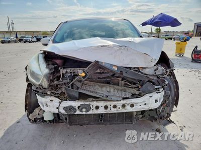 Piąte zdjęcie samochodu w środku: 2017 FORD ESCAPE SE VIN:1FMCU0GD6HUC24240 - miniatura