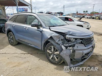 Czwarte zdjęcie samochodu z boku: 2022 KIA SORENTO S VIN:5XYRL4LC7NG124618 - miniatura