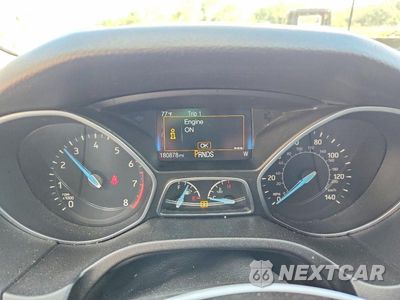 Zdjęcie 9 z 12 samochodu: 2015 FORD FOCUS SE VIN:1FADP3F21FL221062 - miniatura