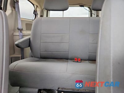 Zdjęcie 10 z 13 samochodu: 2008 DODGE GRAND CARAVAN SE VIN:1D8HN44H18B164631 - miniatura