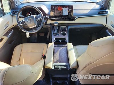 Zdjęcie 8 z 14 samochodu: 2021 TOYOTA SIENNA XLE VIN:5TDJRKEC9MS018752 - miniatura