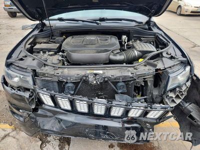 Zdjęcie 12 z 14 samochodu: 2018 JEEP GRAND CHEROKEE LAREDO VIN:1C4RJFAG4JC190288 - miniatura
