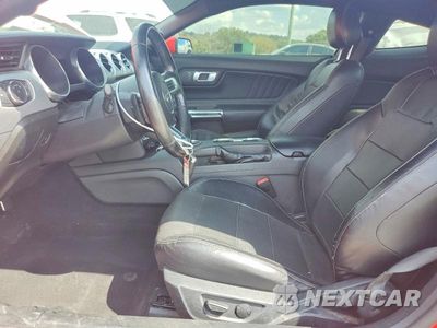 Zdjęcie 7 z 13 samochodu: 2020 FORD MUSTANG VIN:1FA6P8TH4L5132181 - miniatura