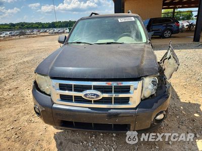 Piąte zdjęcie samochodu w środku: 2010 FORD ESCAPE XLT VIN:1FMCU0D77AKB11610 - miniatura