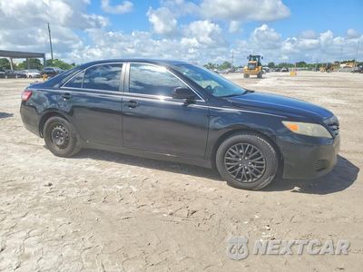 Czwarte zdjęcie samochodu z boku: 2010 TOYOTA CAMRY LE VIN:4T1BF3EK9AU533084 - miniatura