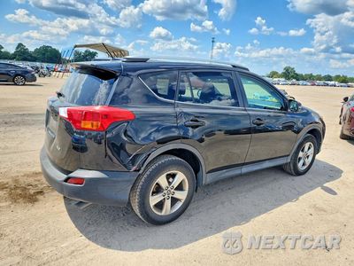 Trzecie zdjęcie samochodu z tyłu: 2015 TOYOTA RAV4 XLE VIN:2T3WFREV7FW193978 - miniatura