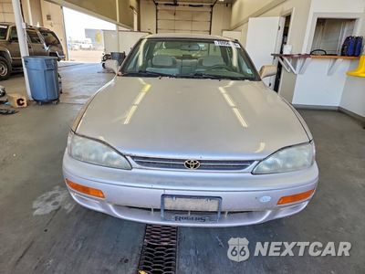 Piąte zdjęcie samochodu w środku: 1996 TOYOTA CAMRY LE VIN:JT2BG12K7T0362669 - miniatura