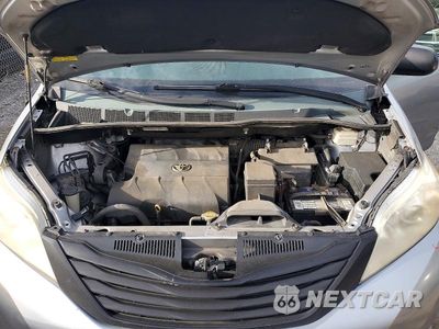 Zdjęcie 12 z 13 samochodu: 2011 TOYOTA SIENNA BASE 7-PASSENGER VIN:5TDZK3DC7BS100765 - miniatura