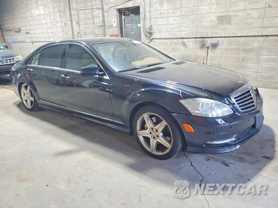 Czwarte zdjęcie samochodu z boku: 2010 MERCEDES-BENZ S 550 4MATIC VIN:WDDNG8GB9AA302234 - miniatura