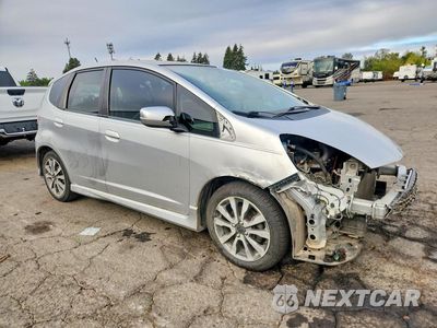 Czwarte zdjęcie samochodu z boku: 2013 HONDA FIT SPORT VIN:JHMGE8H50DC011016 - miniatura